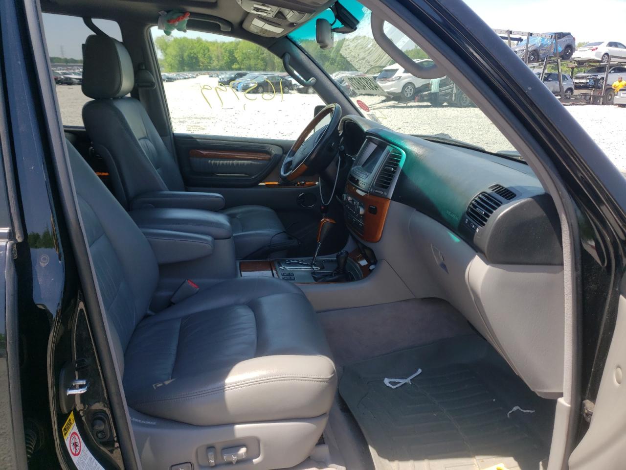 Photo 5 from auction – 2007 LEXUS LX 470 with VIN JTJHT00W374021942