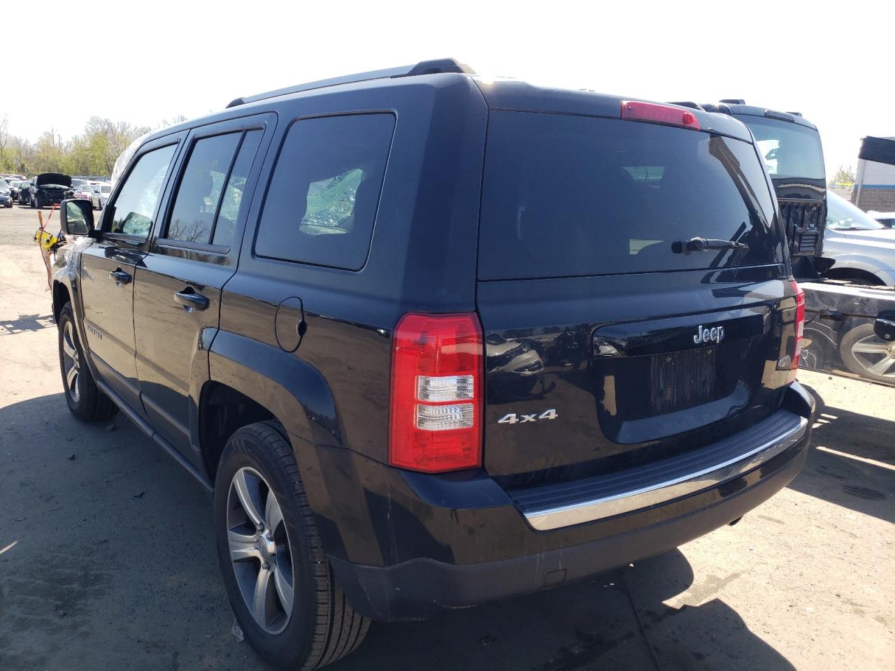 Photo 3 from auction – 2016 JEEP PATRIOT with VIN 1C4NJRAB2GD510747