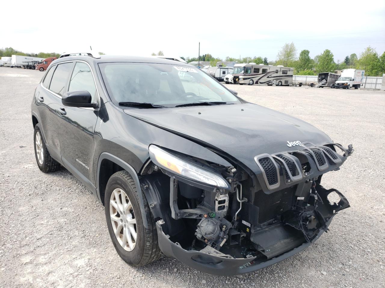 JEEP CHEROKEE L 2015 with VIN 1C4PJMCB2FW697239 - Photo from auction