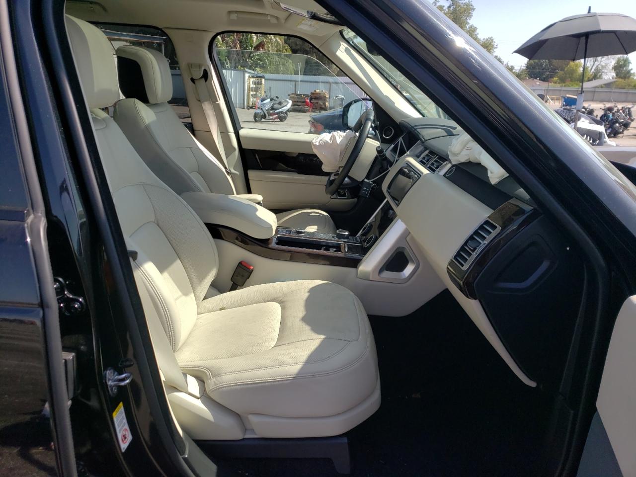 Photo 5 from auction – 2021 LAND ROVER RANGE ROVE with VIN SALGS2RU9MA435909