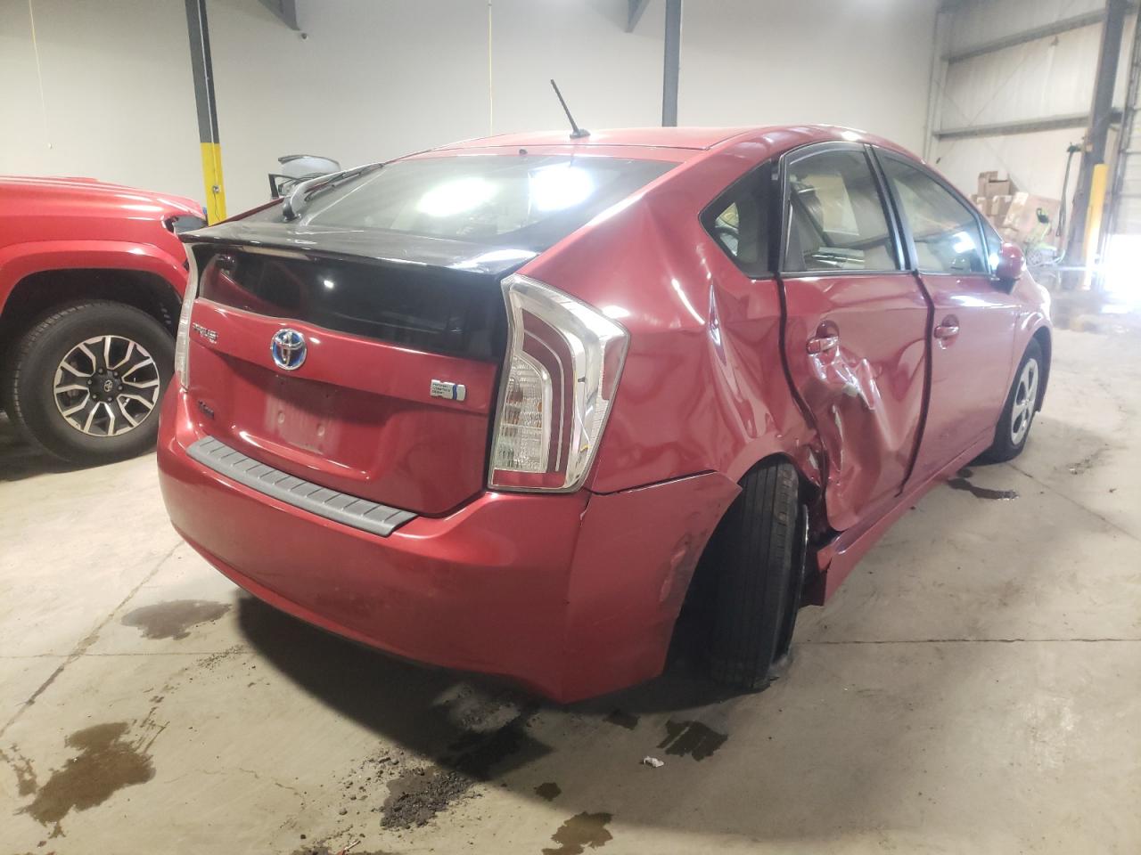 Photo 4 from auction – 2014 TOYOTA PRIUS with VIN JTDKN3DU4E1742153