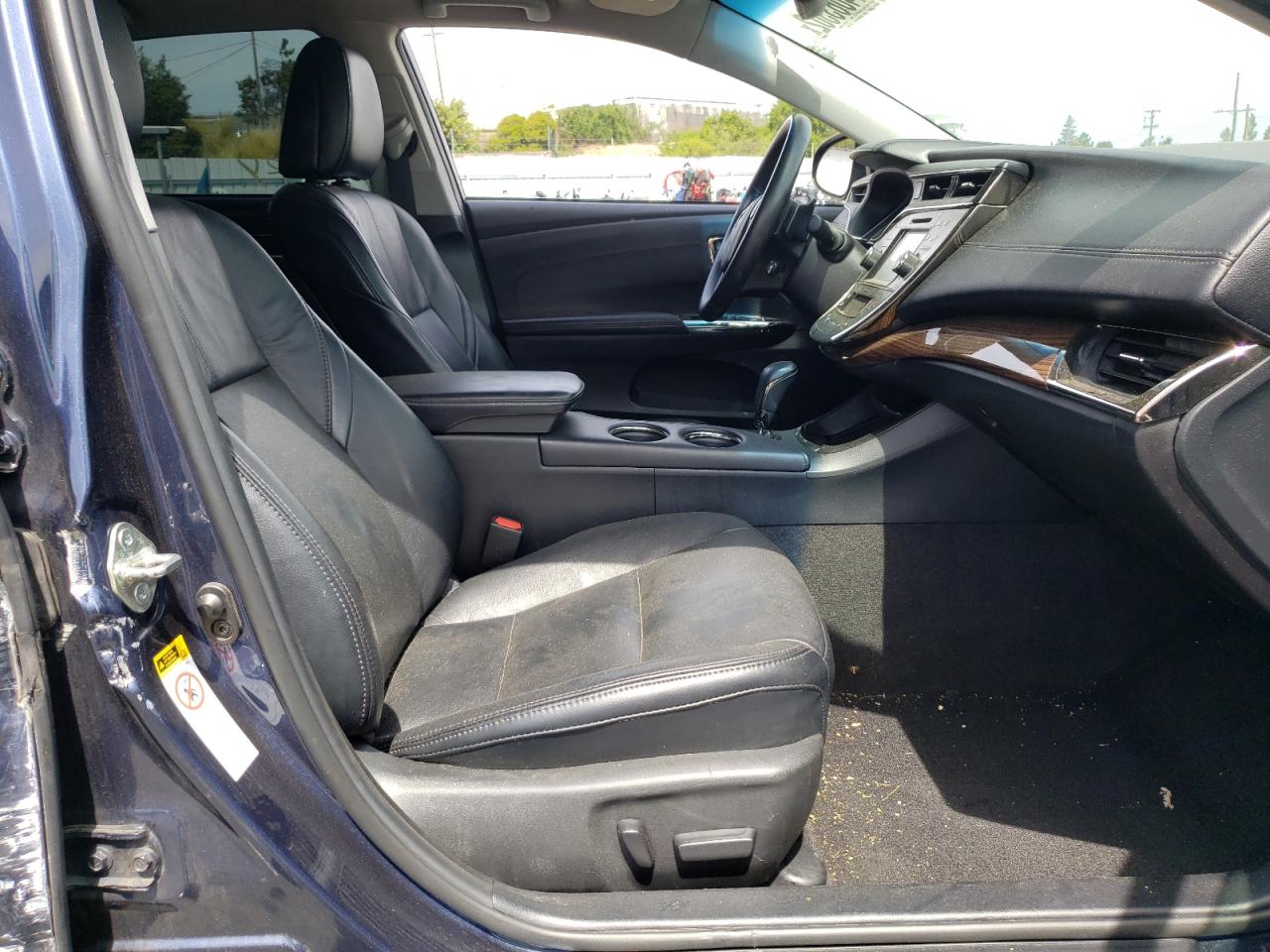 Photo 5 from auction – 2015 TOYOTA AVALON XLE with VIN 4T1BK1EB3FU164794