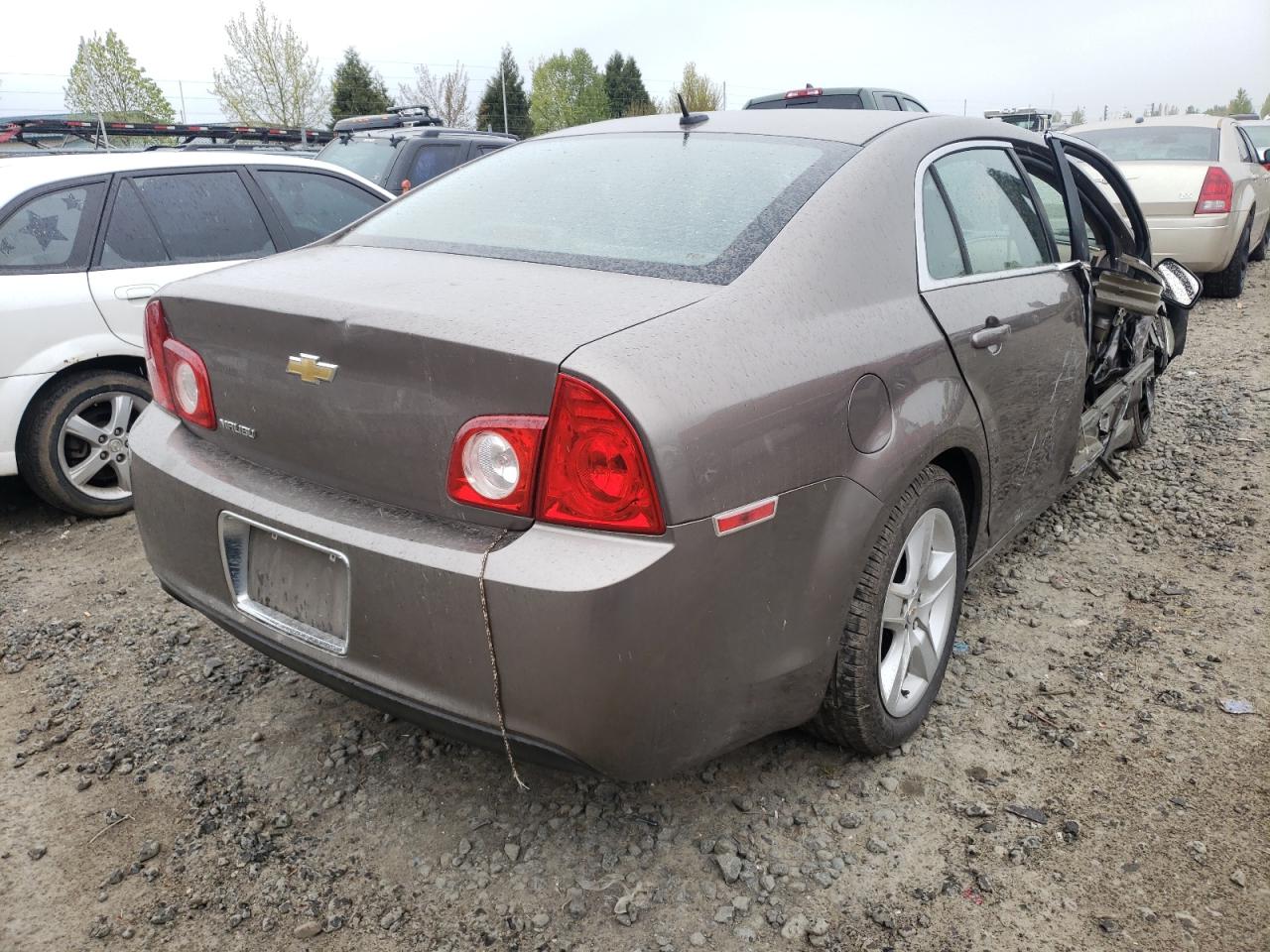 Photo 4 from auction – 2010 CHEVROLET MALIBU LS with VIN 1G1ZB5EB2AF264403