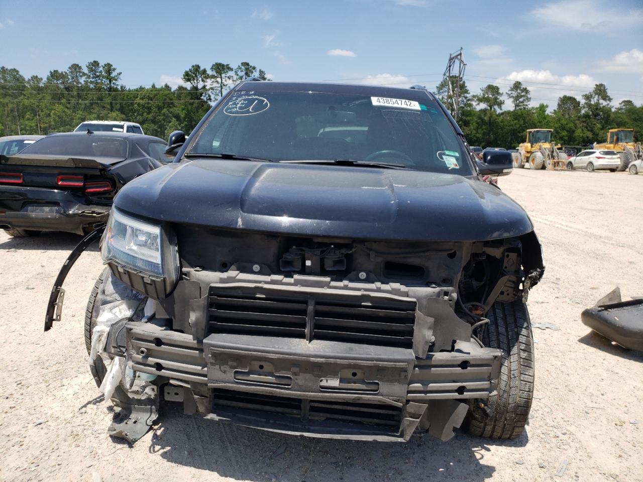 Photo 9 from auction – 2016 FORD EXPLORER L with VIN 1FM5K7F82GGA10306