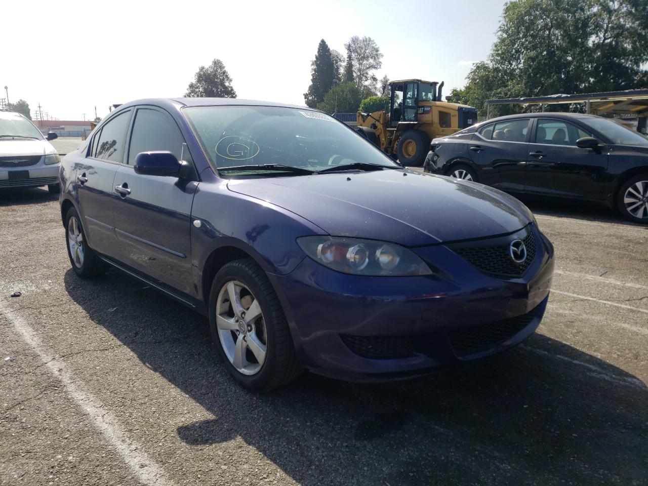 MAZDA 3 I 2006 с VIN JM1BK32F261495925 - Фото с аукциона