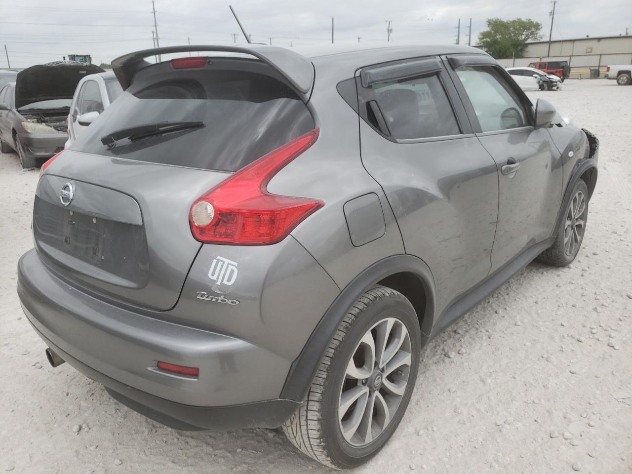 Photo 4 from auction – 2011 NISSAN JUKE S with VIN JN8AF5MVXBT014449
