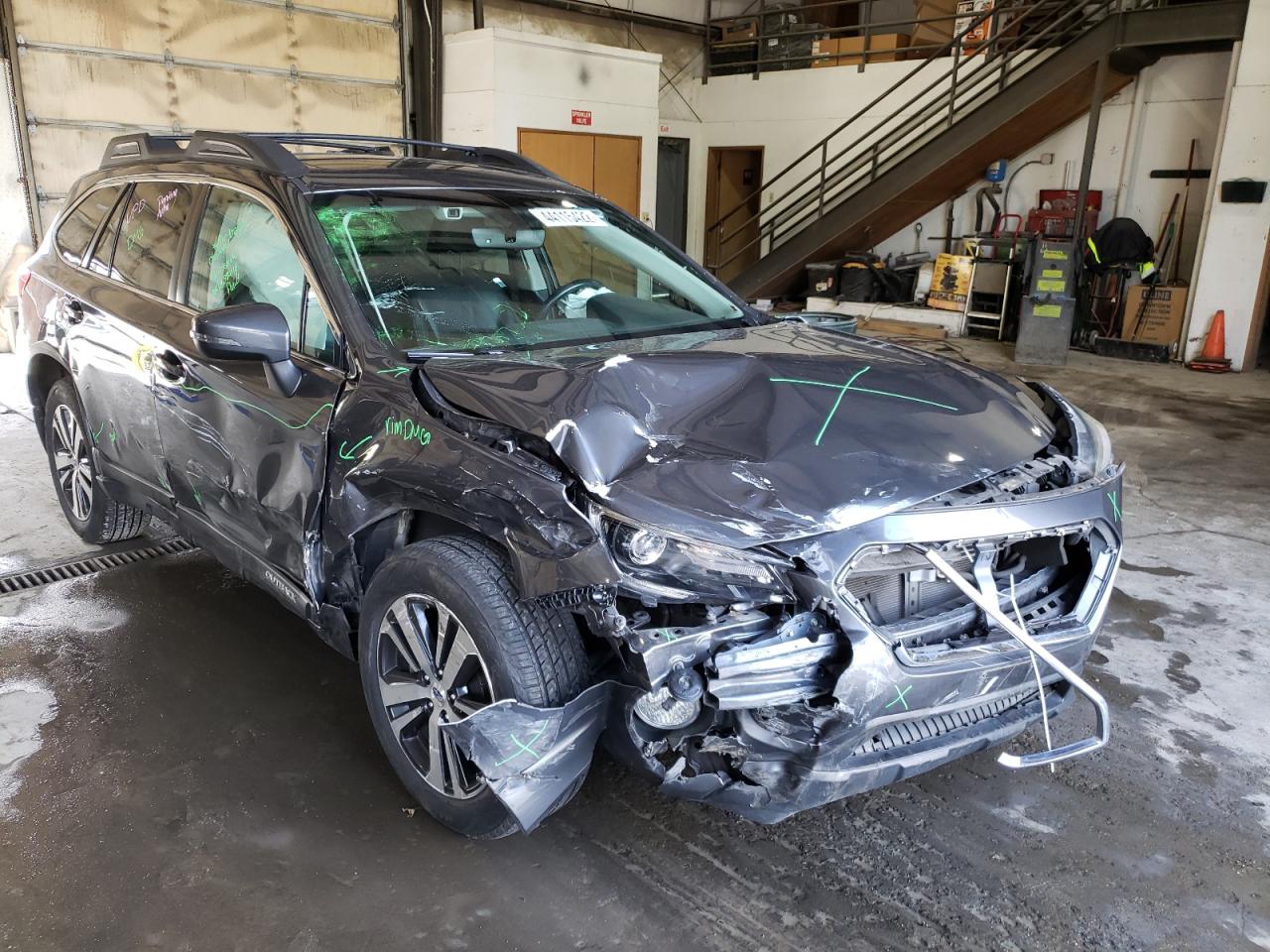 SUBARU OUTBACK 2. 2018 with VIN 4S4BSANC1J3292054 - Photo from auction