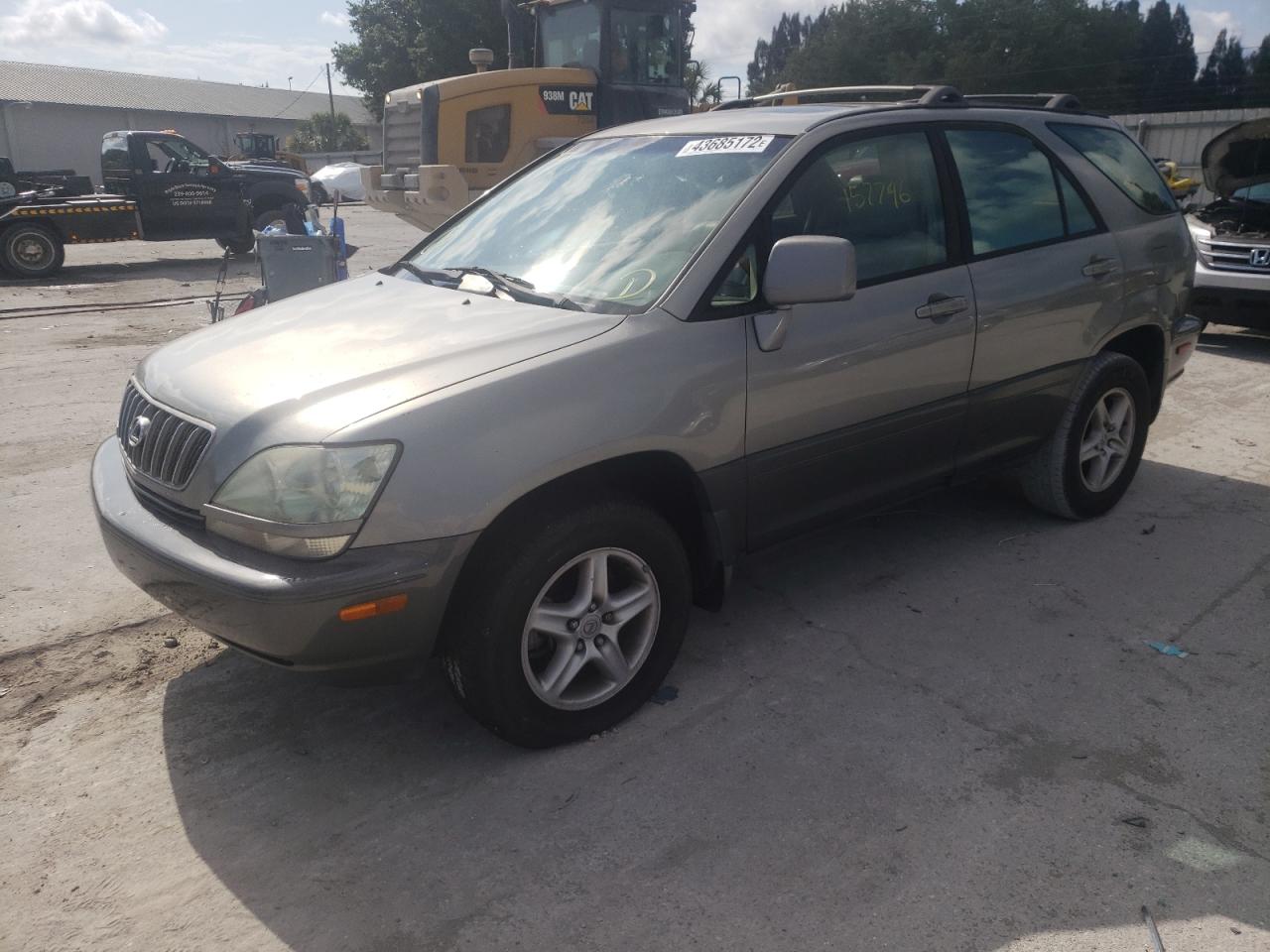 Photo 2 from auction – 2001 LEXUS RX 300 with VIN JTJGF10U710083446