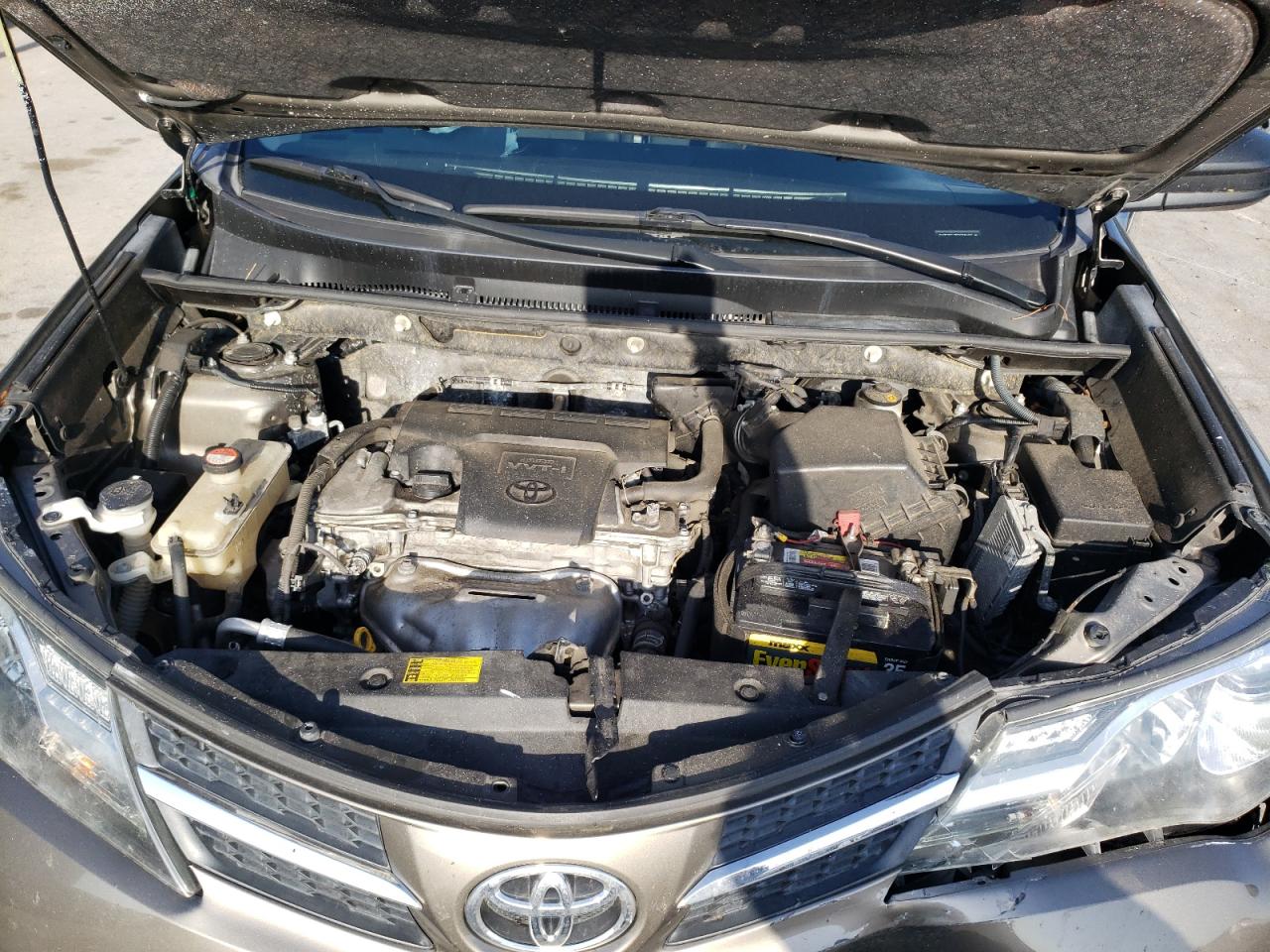 Photo 7 from auction – 2014 TOYOTA RAV4 LE with VIN JTMZFREV0ED038150