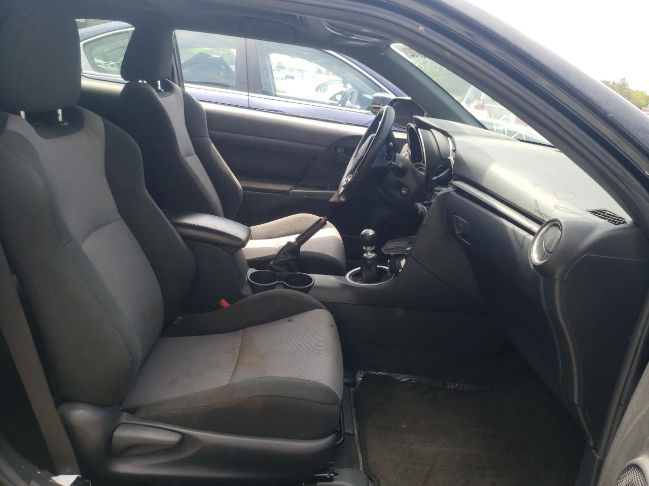 Photo 5 from auction – 2015 TOYOTA SCION TC with VIN JTKJF5C74F3093601