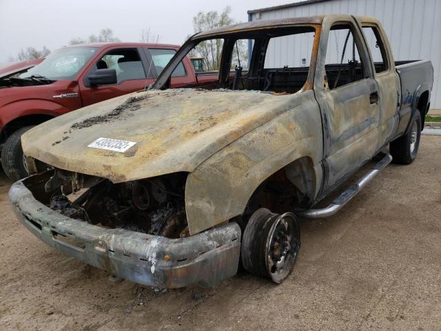 Photo 2 from auction – 2003 CHEVROLET SILVERADO with VIN 1GCHK29U73E374563