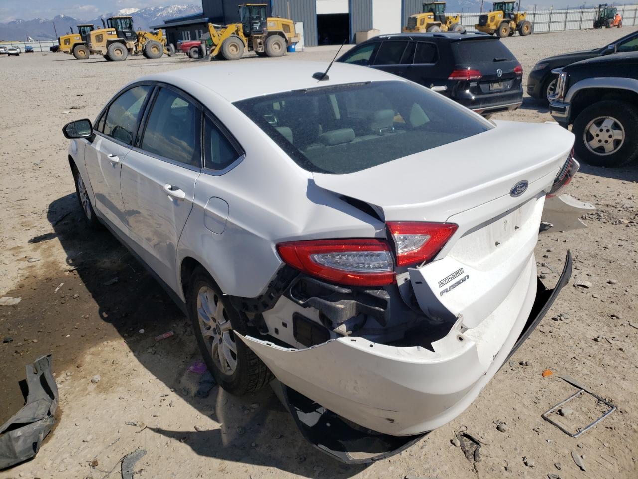 Photo 3 from auction – 2016 FORD FUSION S with VIN 3FA6P0G70GR155074