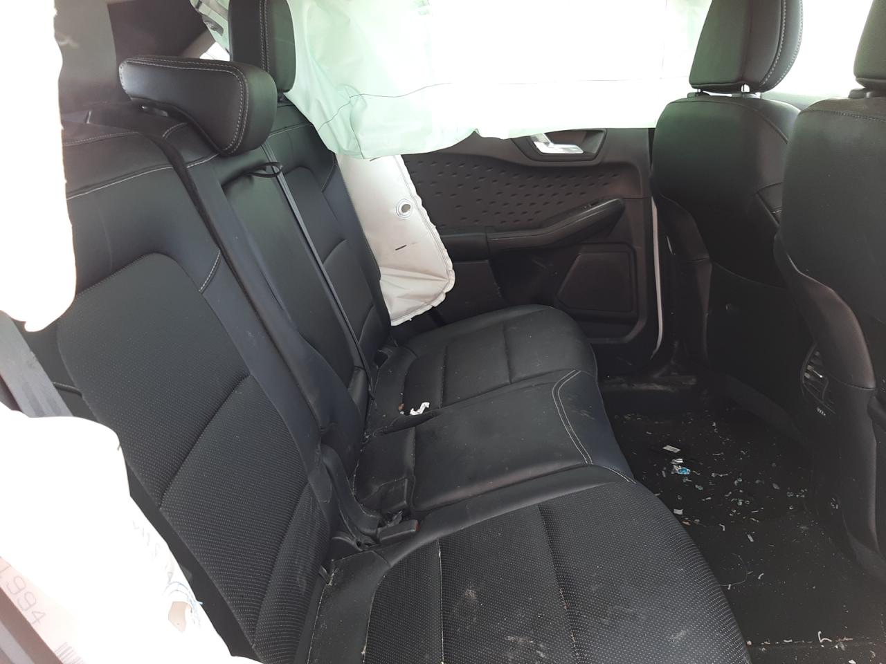 Photo 6 from auction – 2020 FORD ESCAPE SE with VIN 1FMCU9BZ3LUB23544