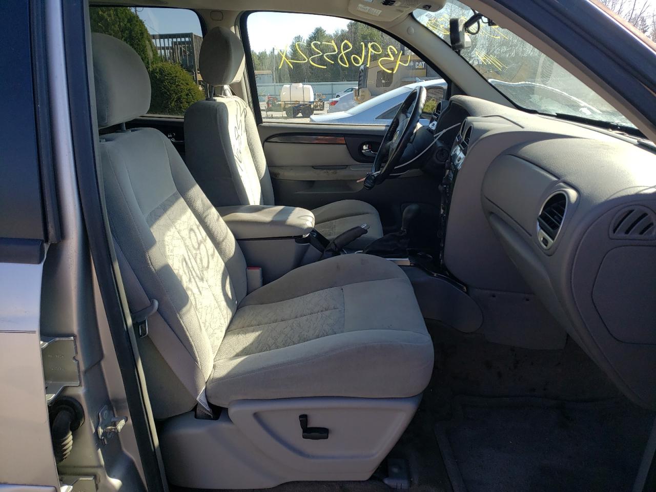 Photo 5 from auction – 2005 GMC ENVOY XL with VIN 1GKET16S456189045