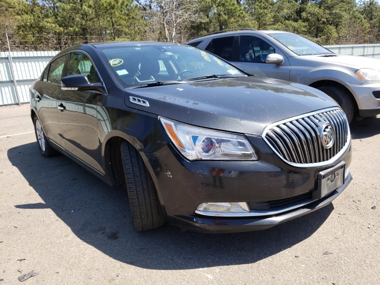 BUICK LACROSSE 2015 with VIN 1G4GB5GR3FF272666 - Photo from auction