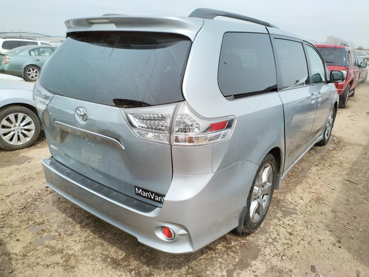 Photo 4 from auction – 2015 TOYOTA SIENNA SPO with VIN 5TDXK3DC7FS535802