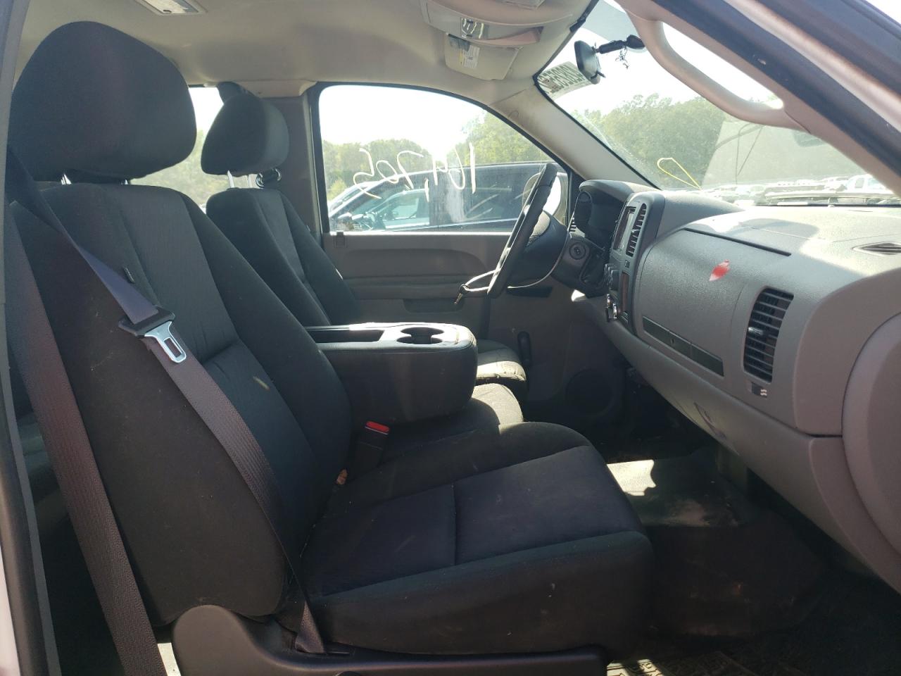 Photo 5 from auction – 2011 CHEVROLET SILVERADO with VIN 1GCRCPEX7BZ354058