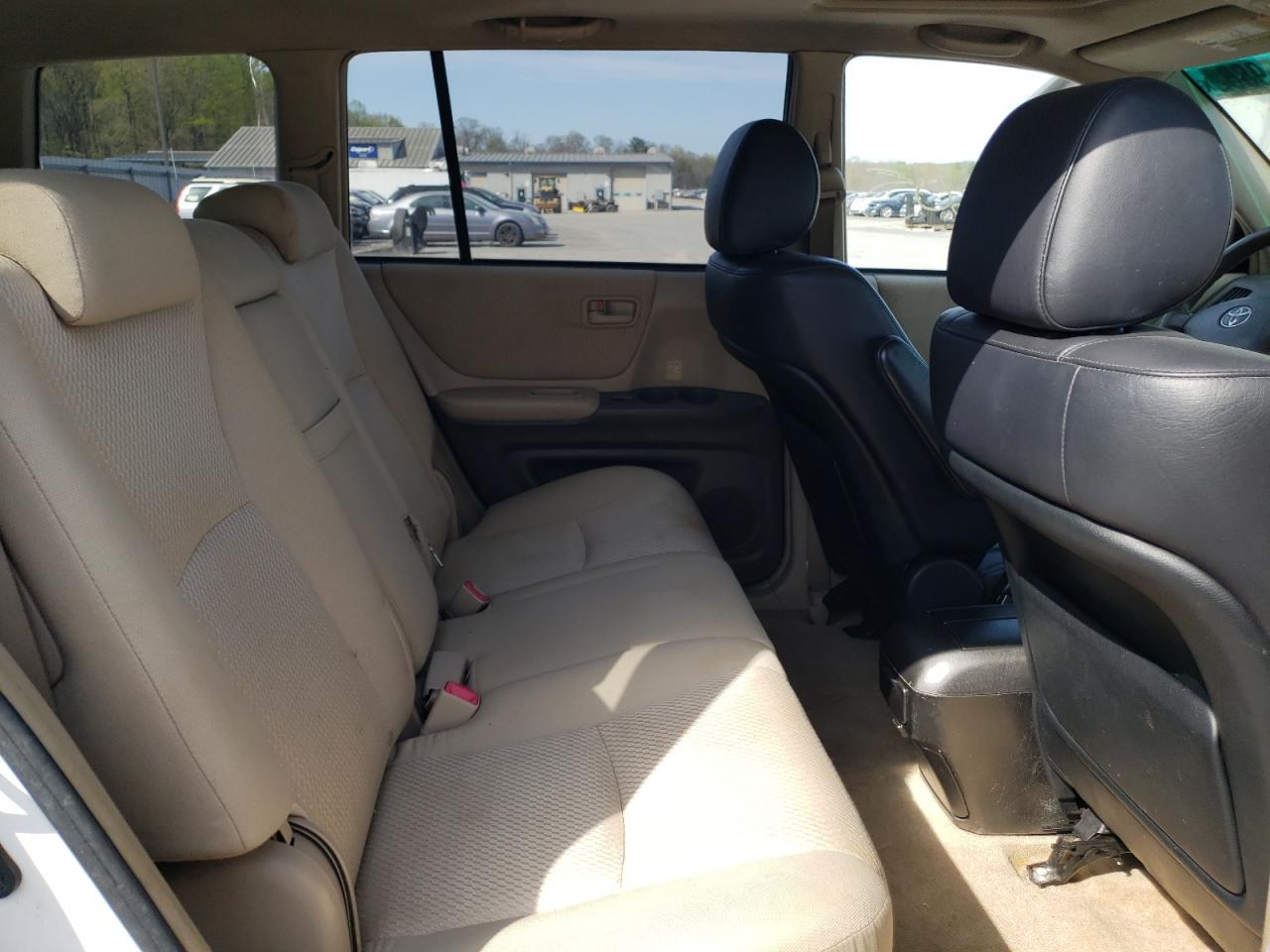 Photo 6 from auction – 2007 TOYOTA HIGHLANDER with VIN JTEEP21A370190242