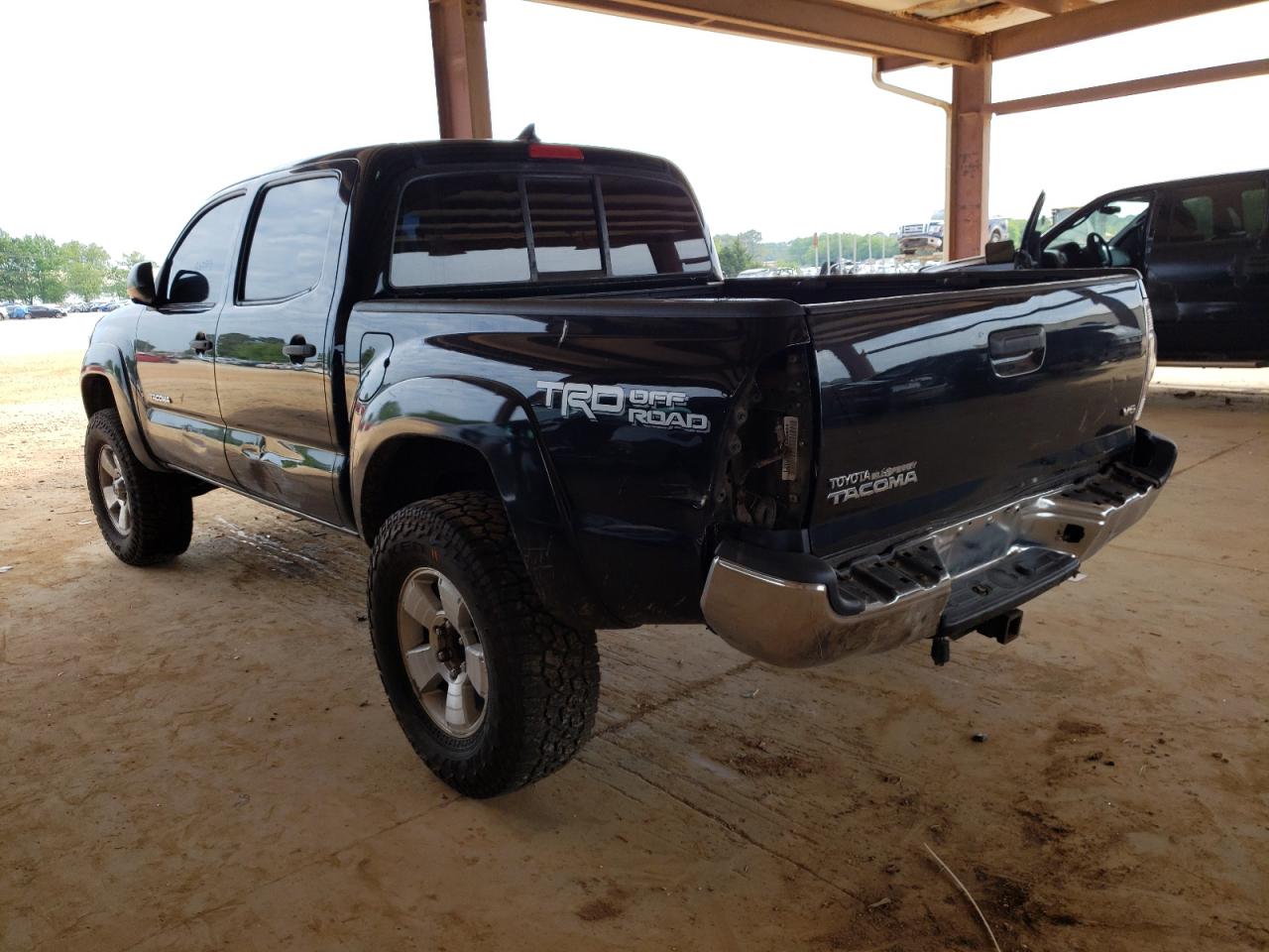 Photo 3 from auction – 2015 TOYOTA TACOMA DOU with VIN 5TFLU4EN6FX137053