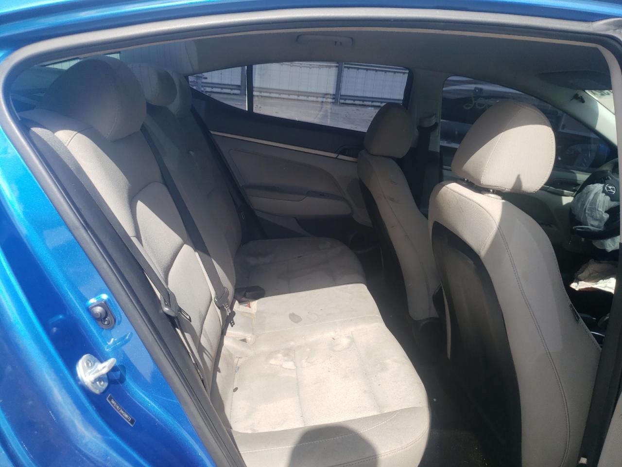 Photo 6 from auction – 2017 HYUNDAI ELANTRA SE with VIN 5NPD74LF2HH208173
