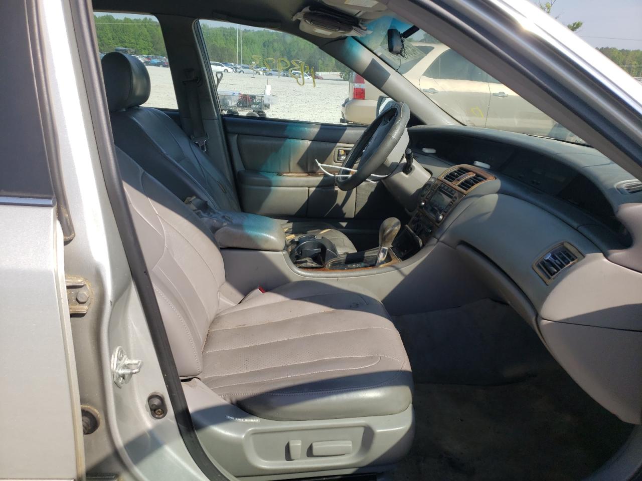 Photo 5 from auction – 2003 TOYOTA AVALON XL with VIN 4T1BF28B83U297701