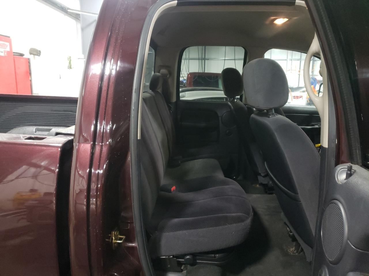 Photo 6 from auction – 2004 DODGE RAM 2500 S with VIN 3D7KU28C14G234680