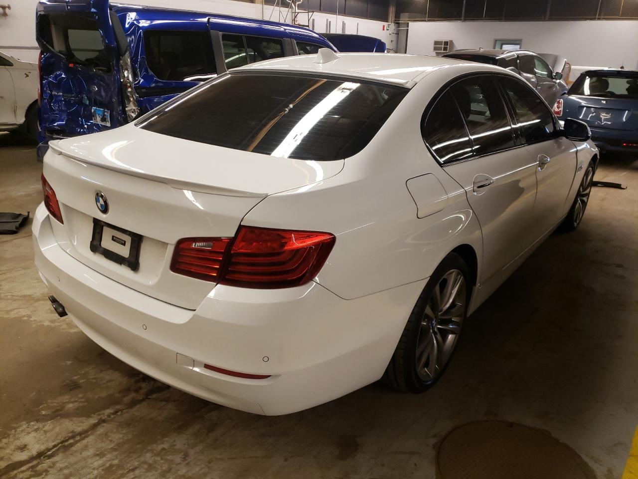 Photo 4 from auction – 2016 BMW 528 XI with VIN WBA5A7C50GG644423
