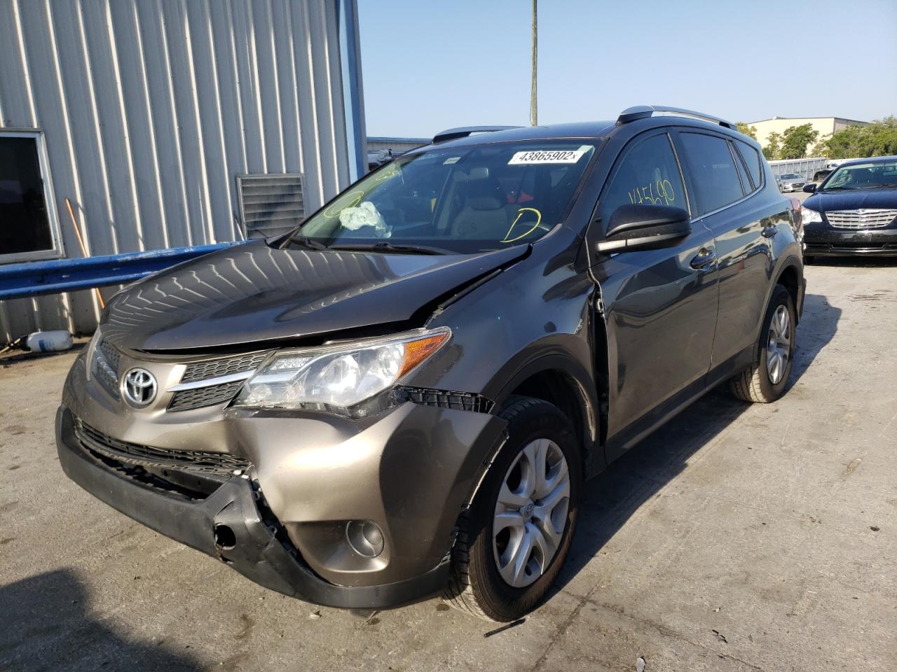 Photo 2 from auction – 2014 TOYOTA RAV4 LE with VIN JTMZFREV0ED038150