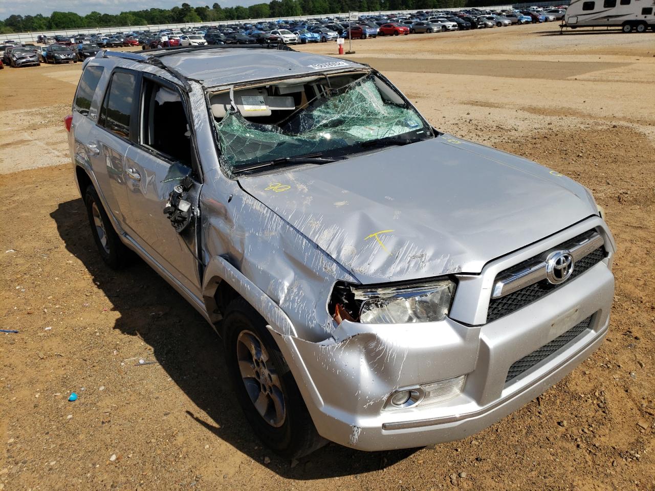 Photo 9 from auction – 2010 TOYOTA 4RUNNER SR with VIN JTEZU5JR3A5013217