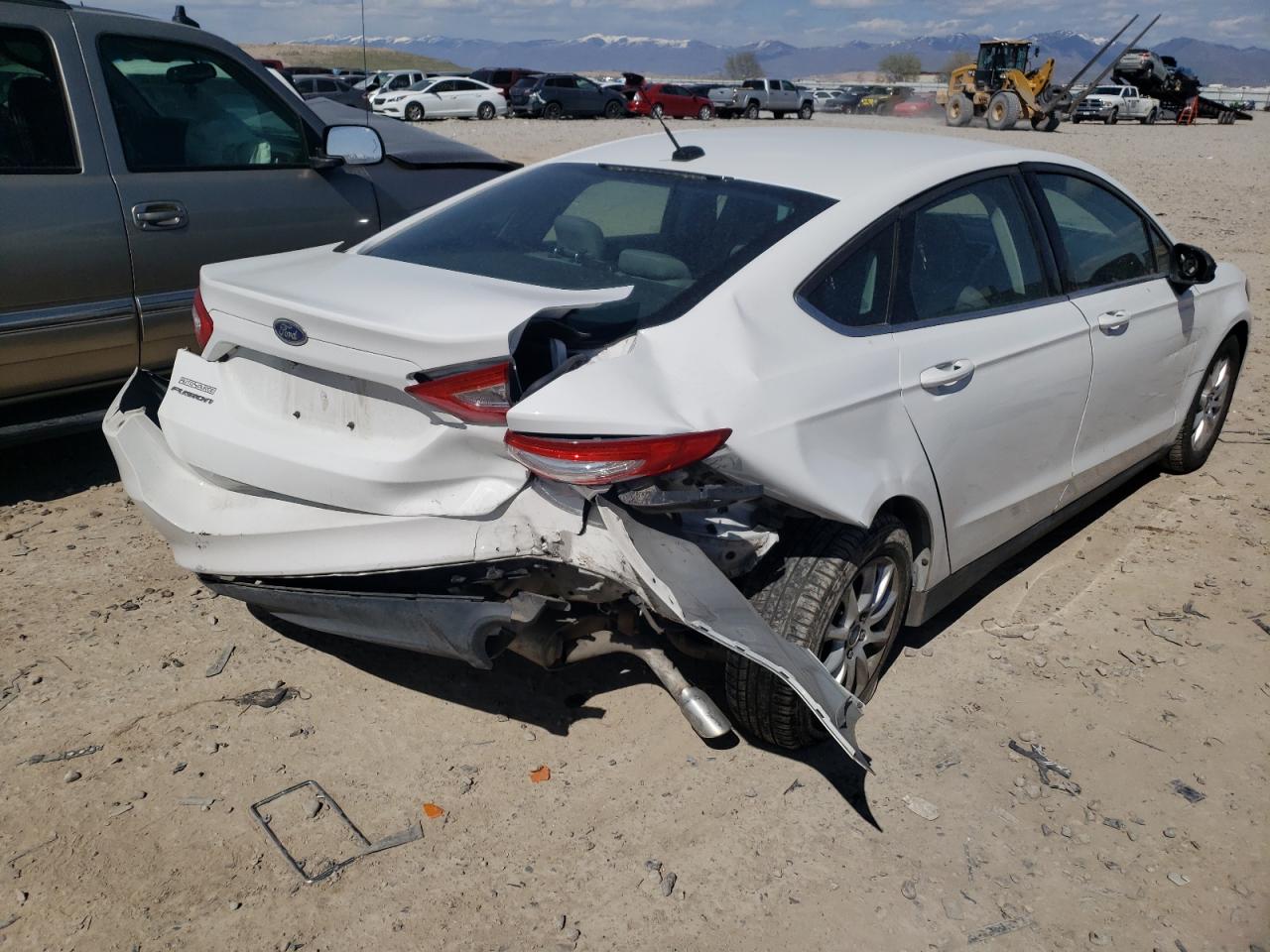 Photo 4 from auction – 2016 FORD FUSION S with VIN 3FA6P0G70GR155074