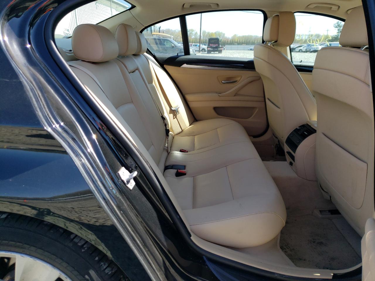 Photo 6 from auction – 2013 BMW 528 XI with VIN WBAXH5C59DD112500