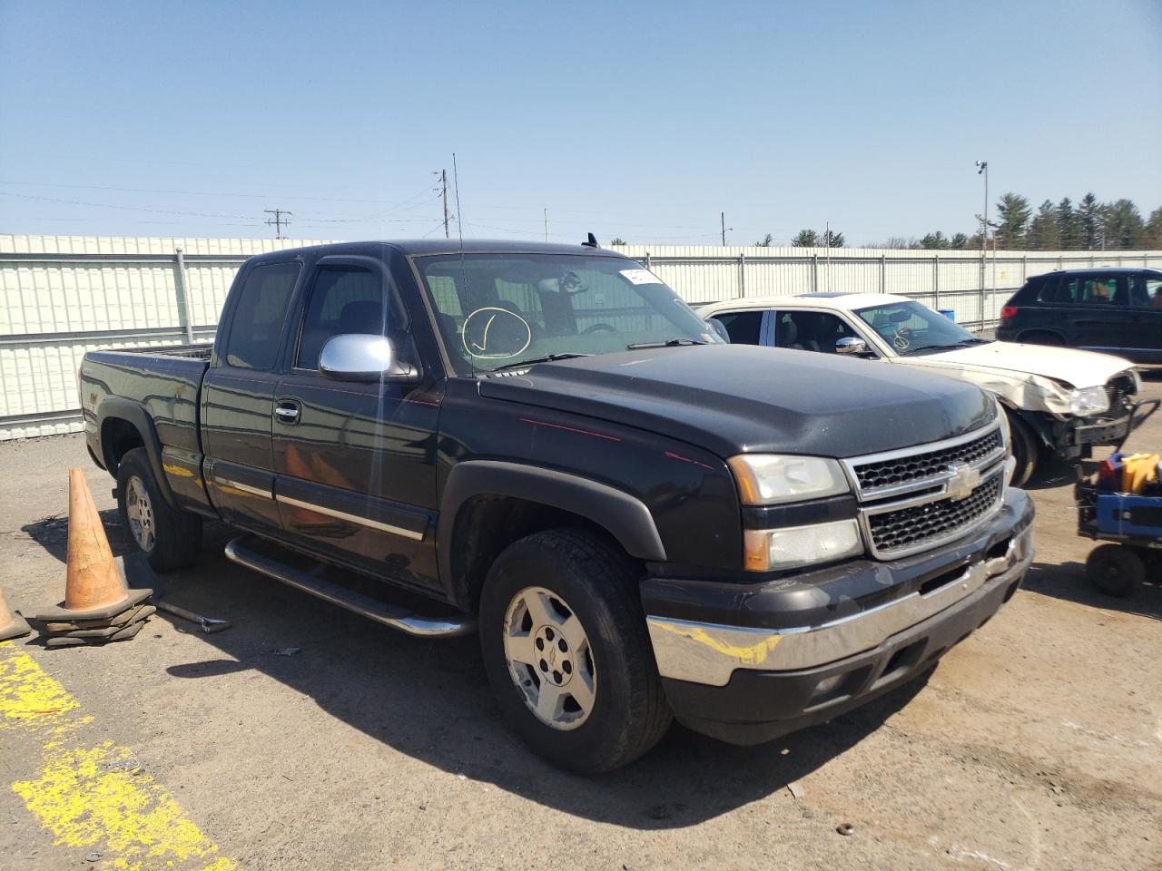 CHEVROLET SILVERADO 2007 with VIN 1GCEK19Z67Z105445 - Photo from auction