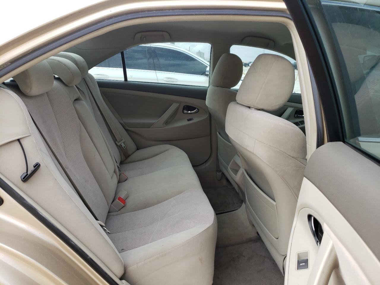 Photo 6 from auction – 2010 TOYOTA CAMRY BASE with VIN 4T1BF3EK7AU085671