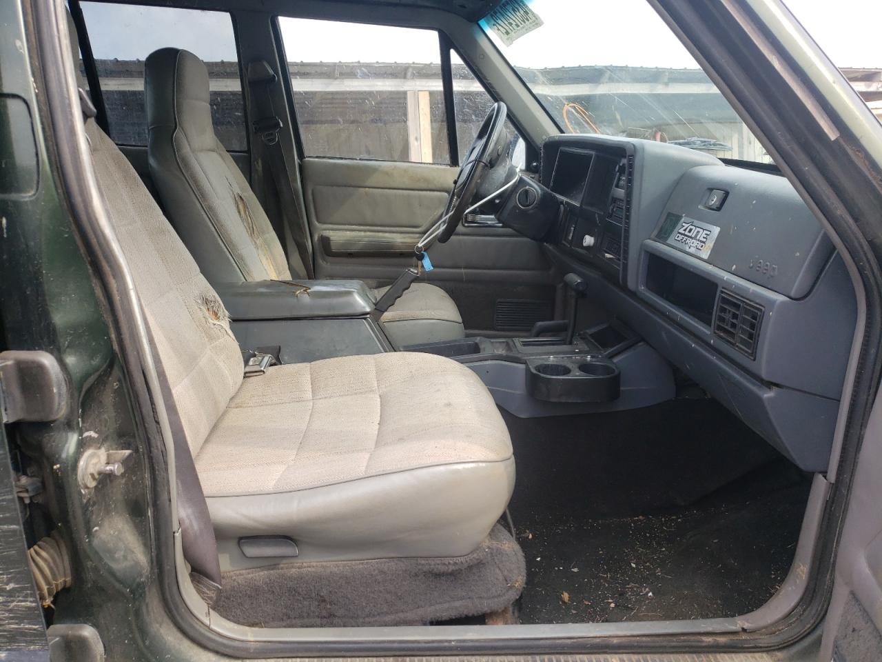 Photo 5 from auction – 1995 JEEP CHEROKEE S with VIN 1J4FJ68S6SL522238