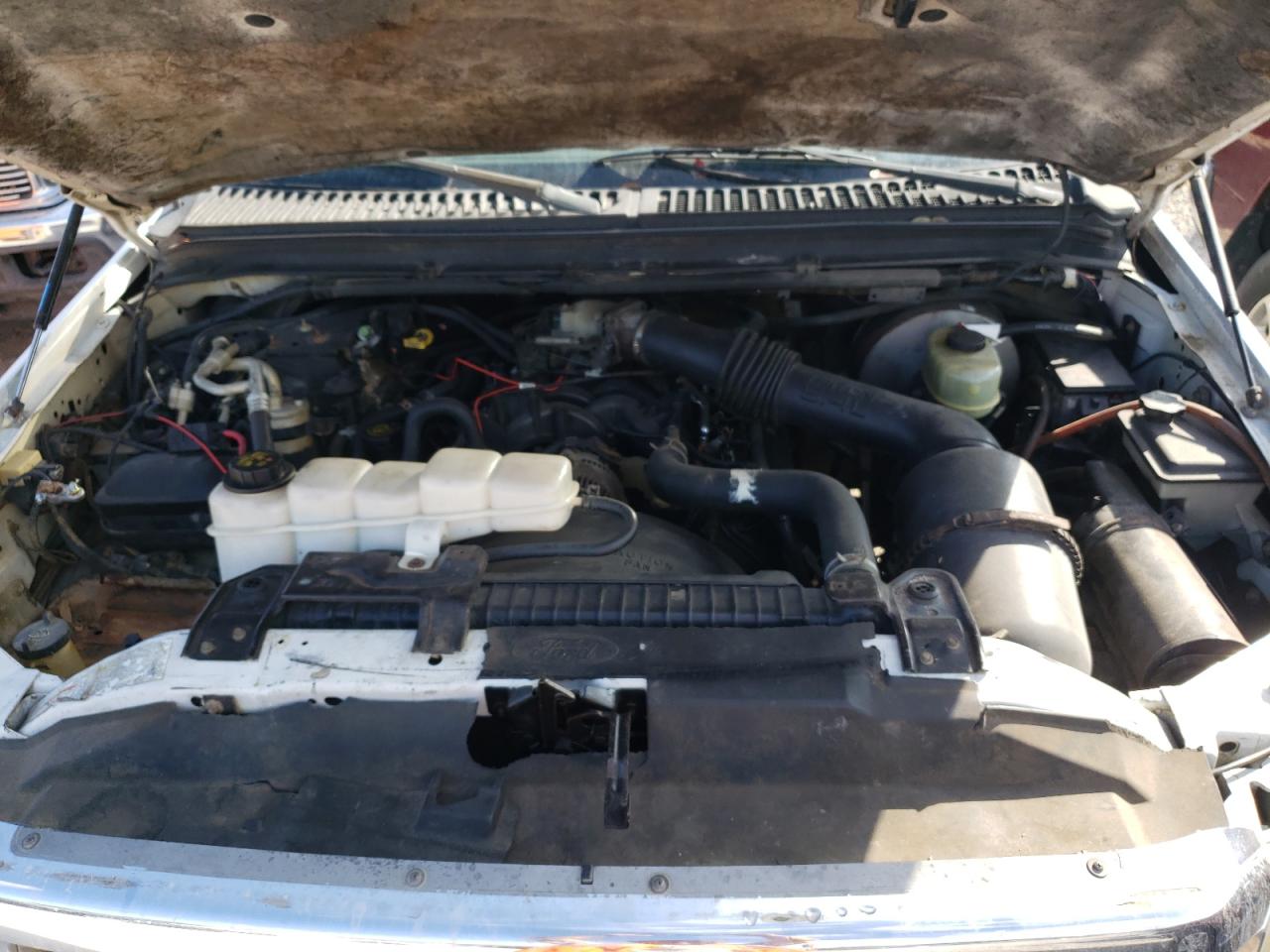 Photo 7 from auction – 2000 FORD EXCURSION with VIN 1FMNU43L8YEB26060