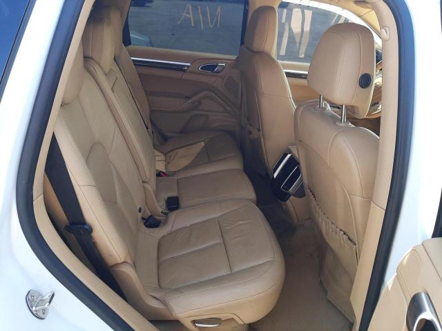 Photo 6 from auction – 2014 PORSCHE CAYENNE with VIN WP1AA2A21ELA95590