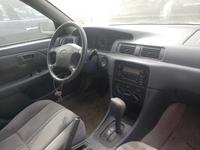 Photo 9 from auction – 2001 TOYOTA CAMRY CE with VIN 4T1BG22K41U047522
