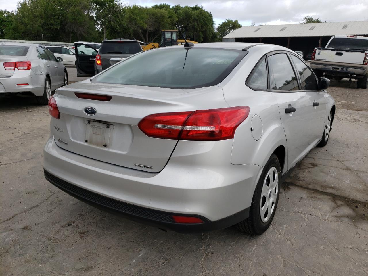 Photo 4 from auction – 2016 FORD FOCUS S with VIN 1FADP3E28GL237956