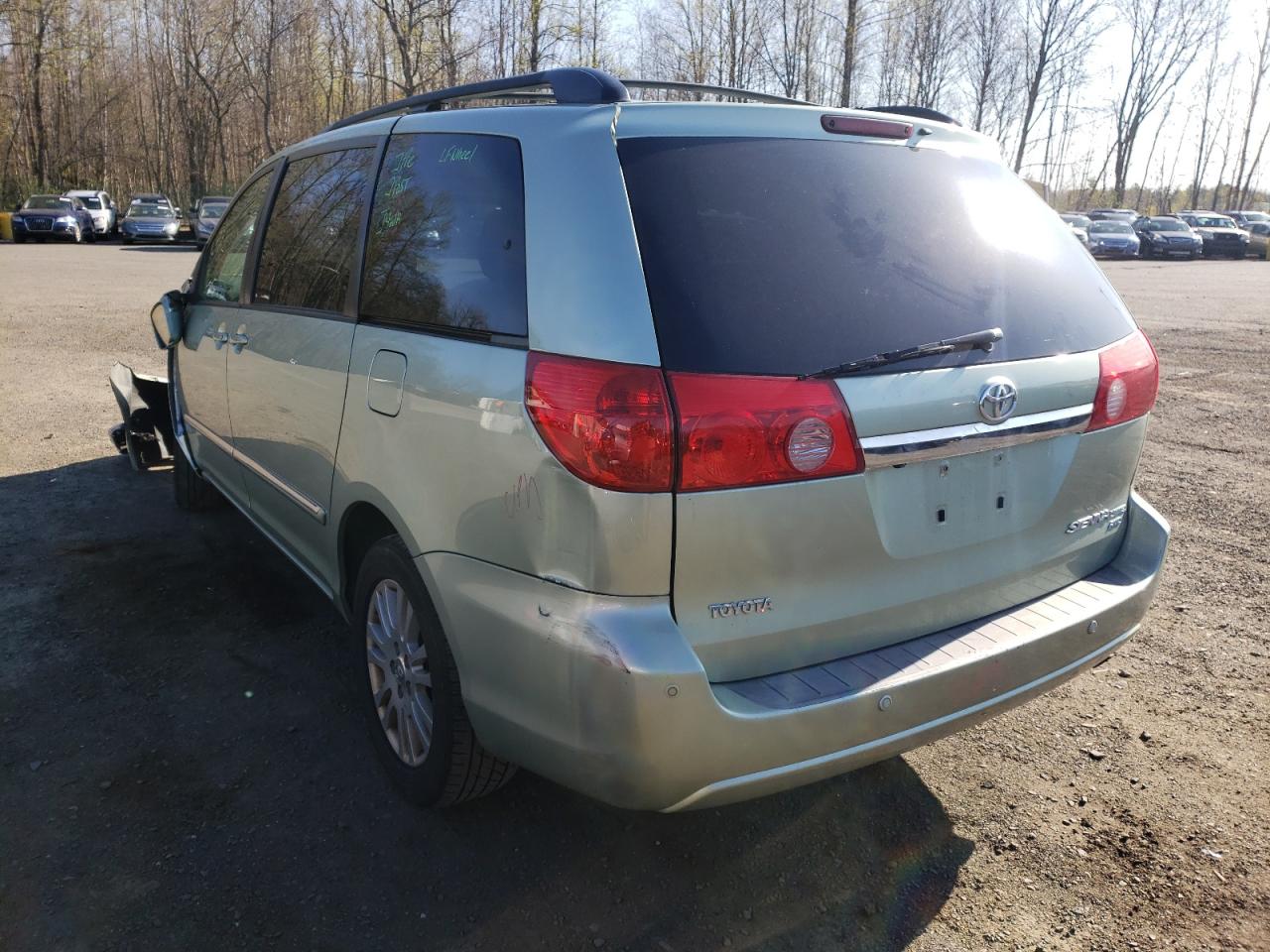 Photo 3 from auction – 2007 TOYOTA SIENNA XLE with VIN 5TDBK22C07S001534