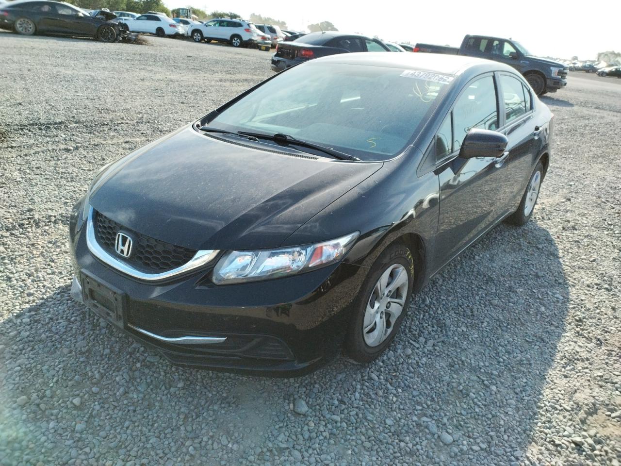 Photo 2 from auction – 2015 HONDA CIVIC LX with VIN 19XFB2F5XFE261719