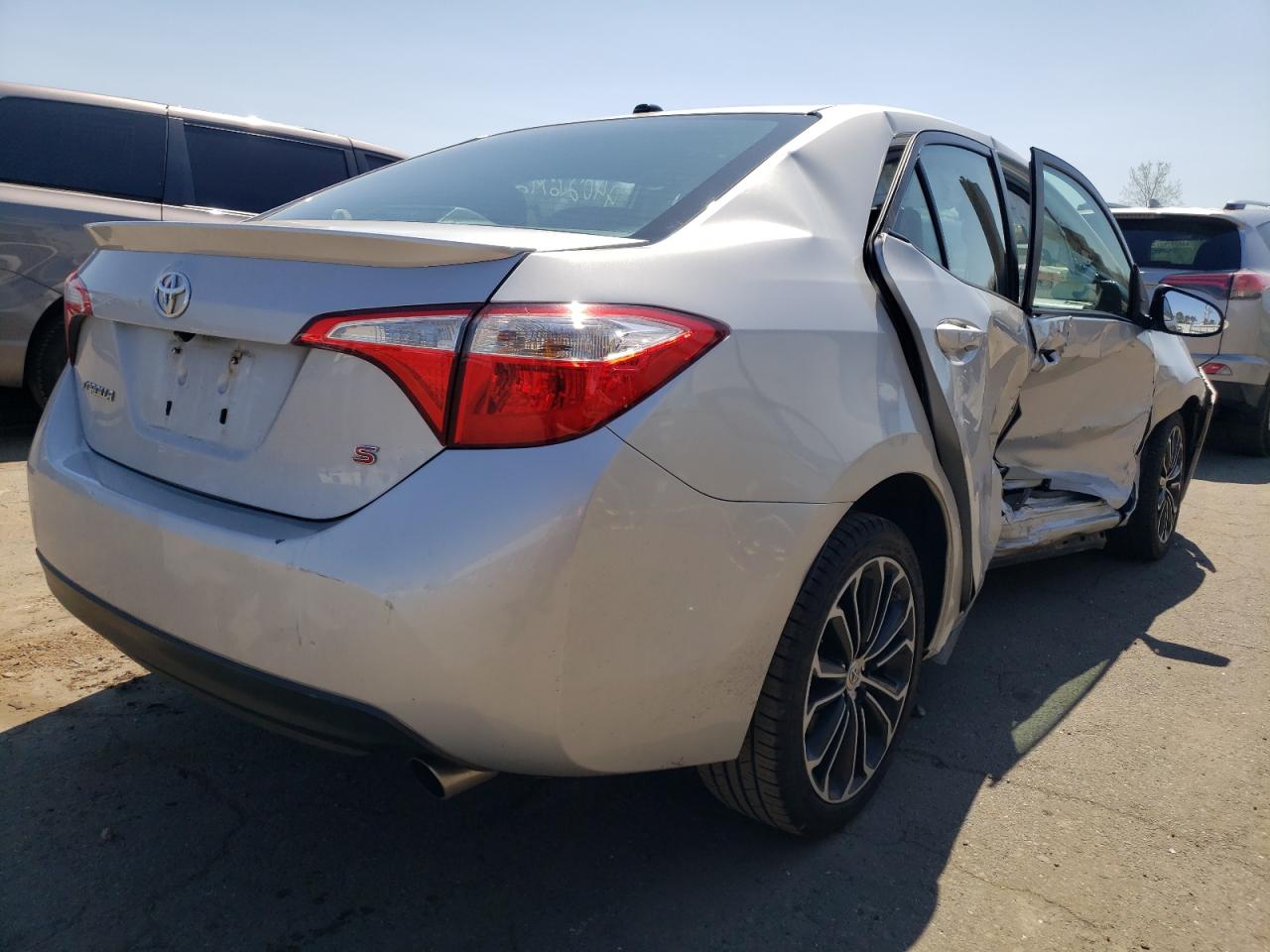 Photo 4 from auction – 2015 TOYOTA COROLLA L with VIN 2T1BURHE3FC261607