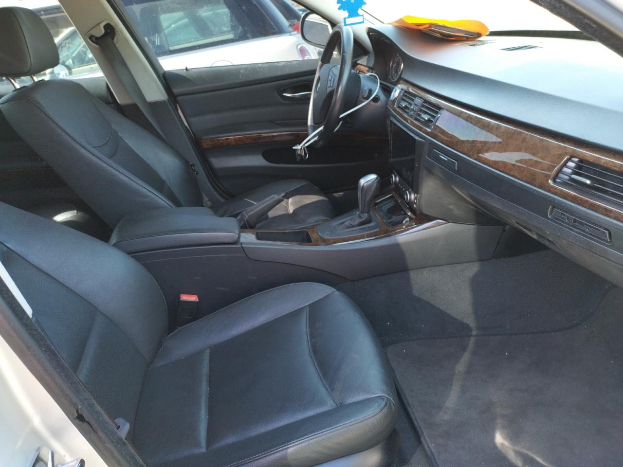 Photo 5 from auction – 2009 BMW 328 I SULE with VIN WBAPH53599A434708