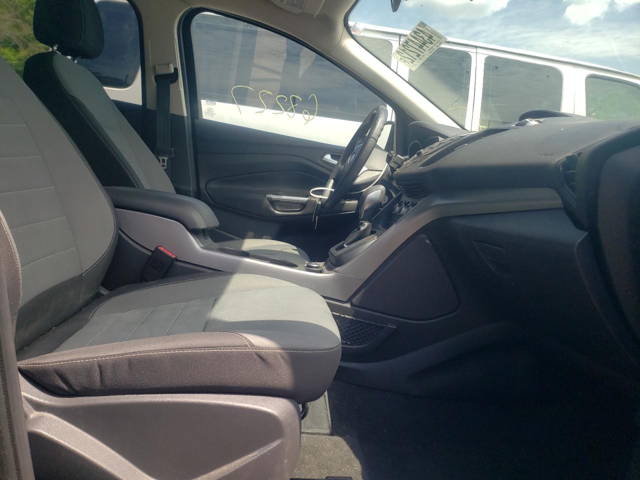 Photo 5 from auction – 2016 FORD ESCAPE SE with VIN 1FMCU0G75GUC55598