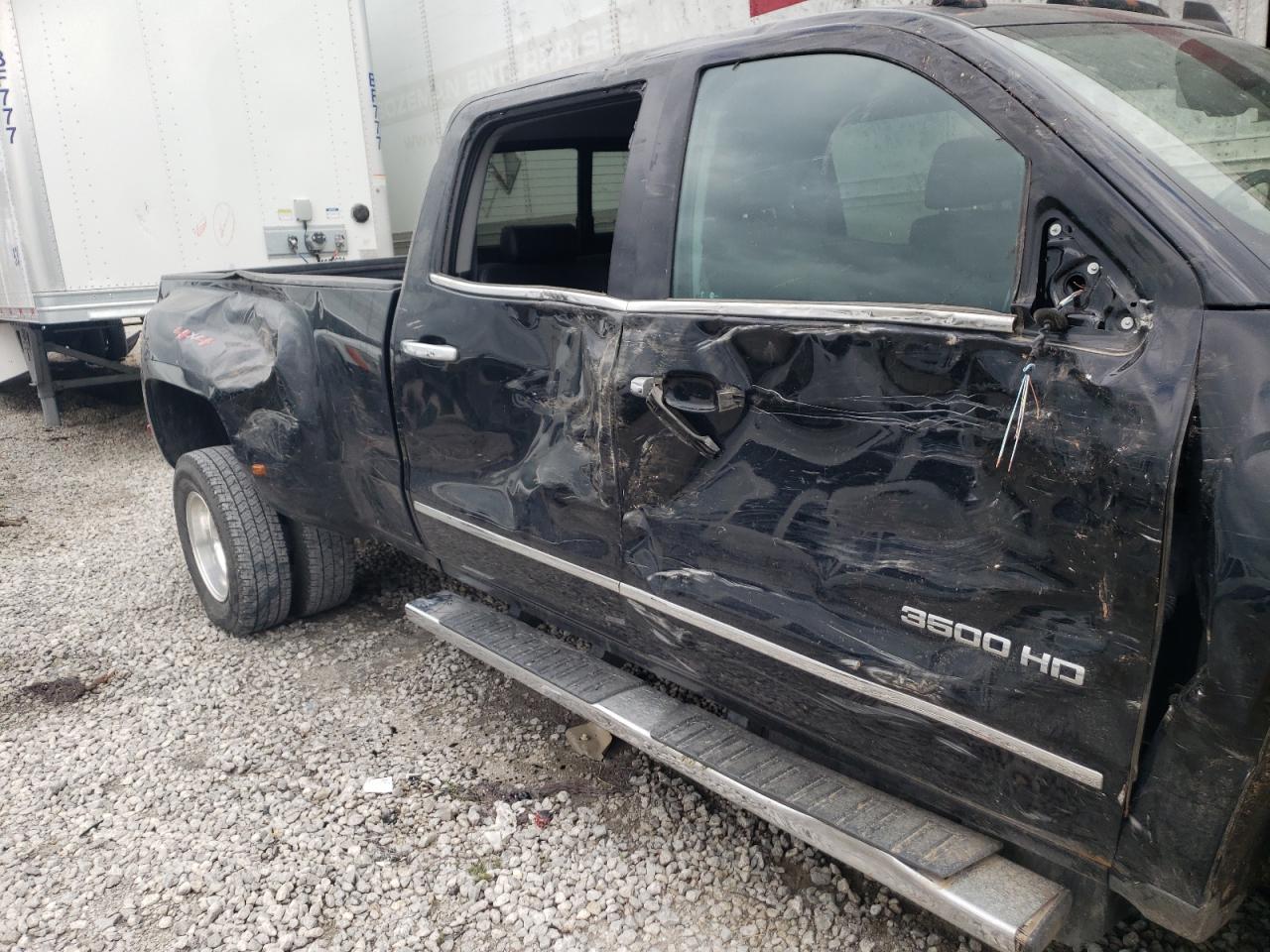 Photo 9 from auction – 2018 CHEVROLET SILVERADO with VIN 1GC4K0CY7JF174515