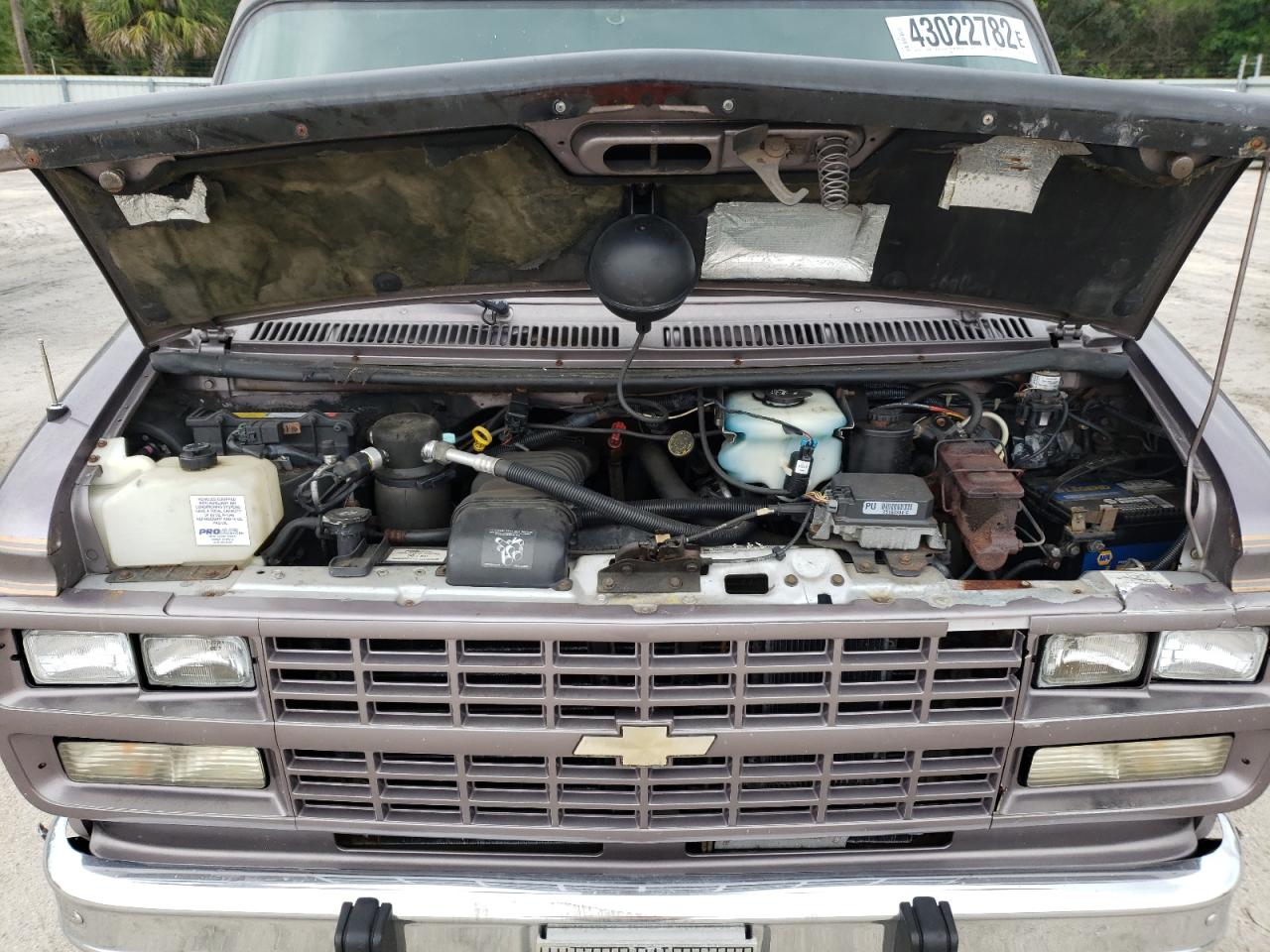 Photo 7 from auction – 1995 CHEVROLET G20 with VIN 1GBEG25K4SF196102