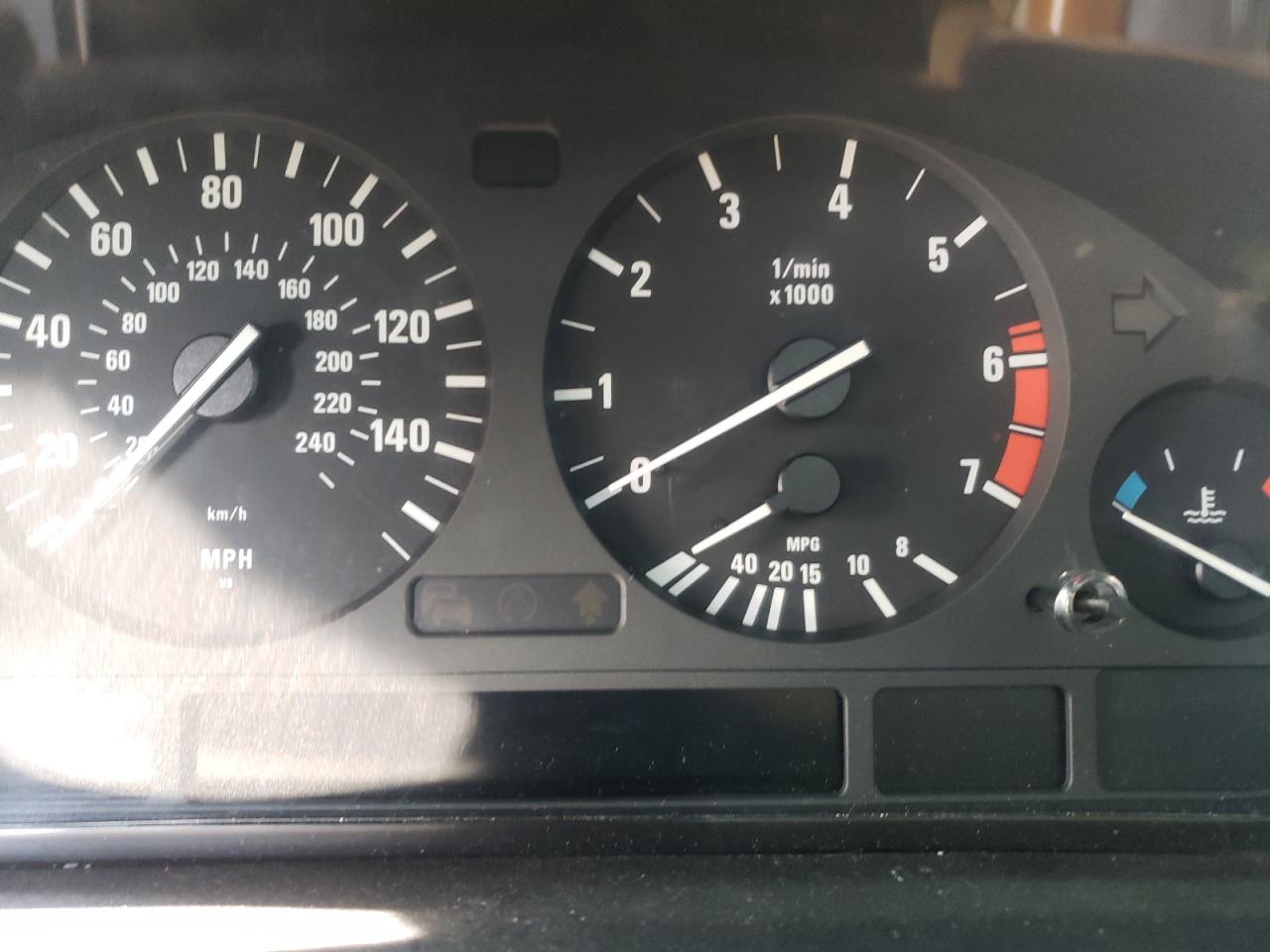Photo 8 from auction – 2002 BMW X5 4.4I with VIN 5UXFB33522LH31108