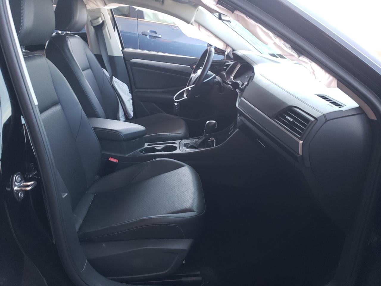 Photo 5 from auction – 2019 VOLKSWAGEN JETTA S with VIN 3VWCB7BU5KM196837