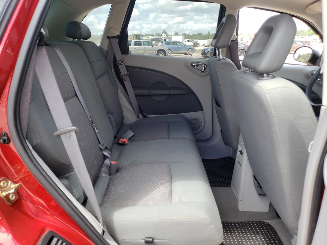 Photo 6 from auction – 2006 CHRYSLER PT CRUISER with VIN 3A4FY48B16T334866