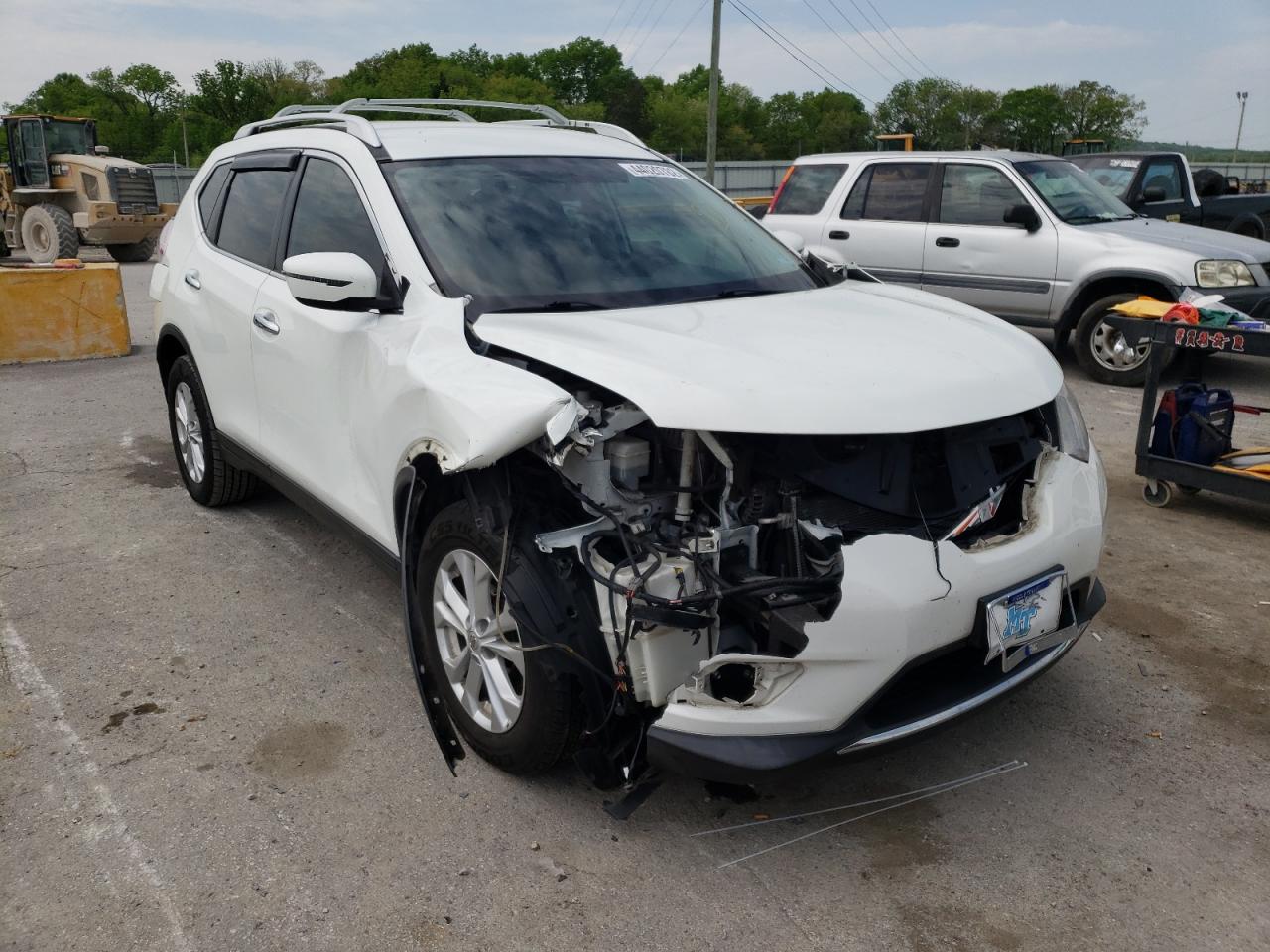 NISSAN ROGUE S 2016 with VIN KNMAT2MV6GP666097 - Photo from auction