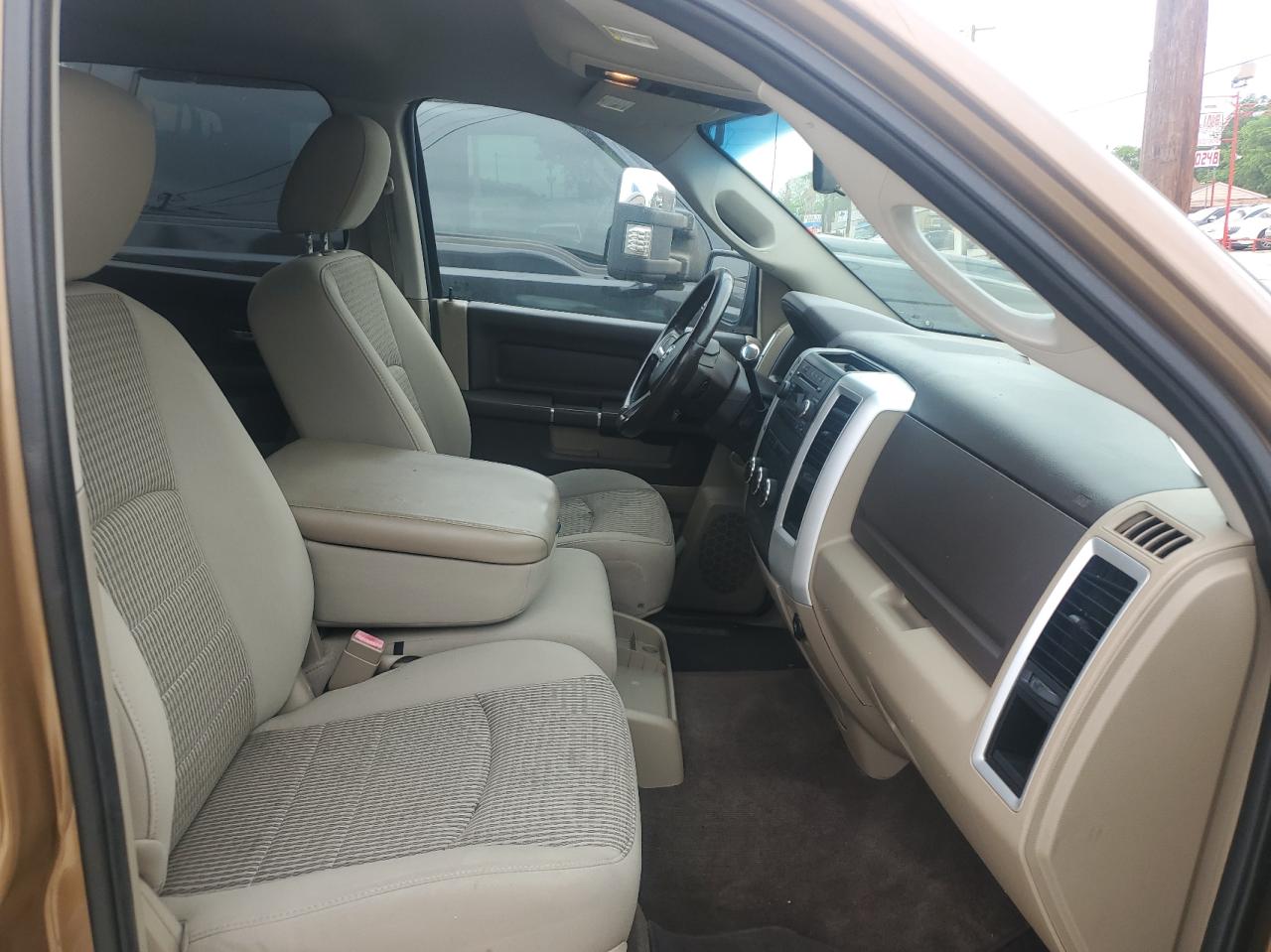 Photo 5 from auction – 2011 DODGE RAM 1500 with VIN 1D7RB1CT0BS654930